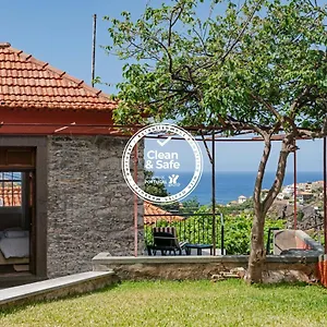 Casa Da Aldeia By An Island , Câmara de Lobos Portugal